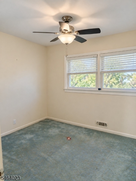 7 Crossbrook Ln Property Photo 24