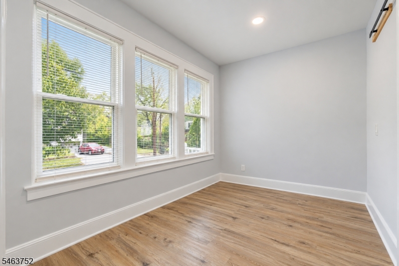 419 Locust St Property Photo 16