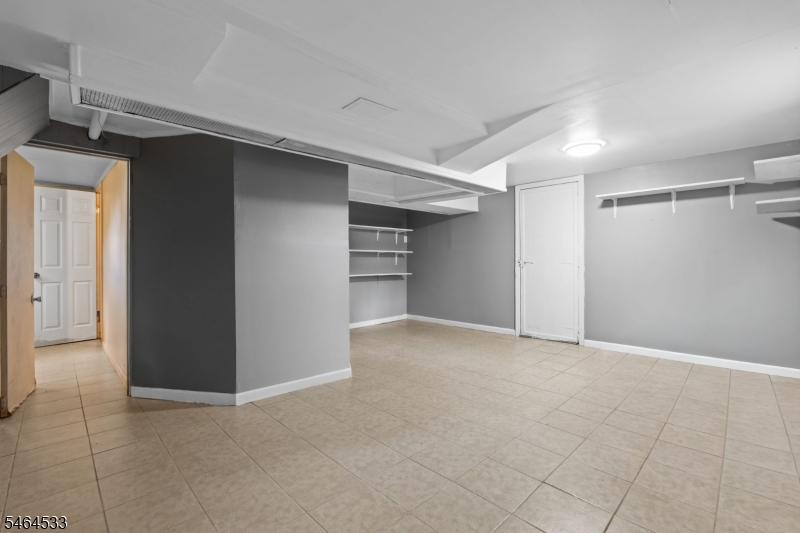 1038 Fairview Pl Property Photo 26