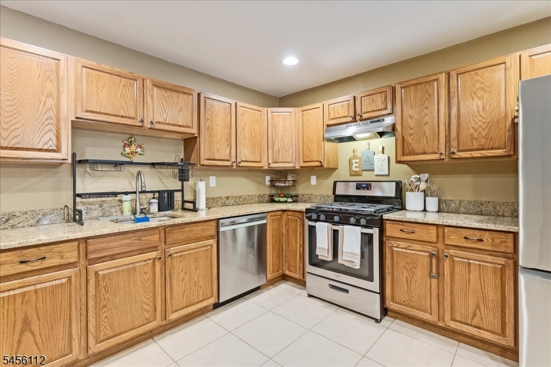 9 Ferndale Ln Property Photo 8