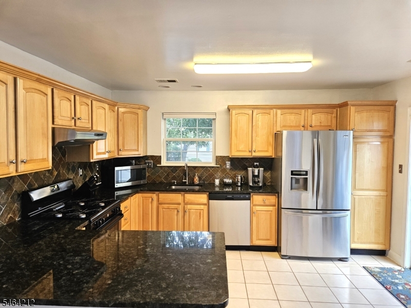 21 Prescott Court Property Photo 6