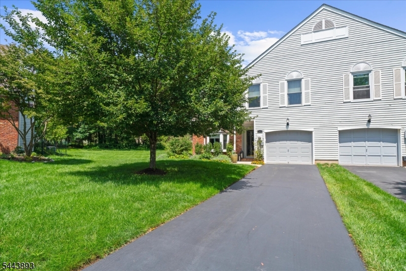 753 Vanessa Ln Property Photo 1