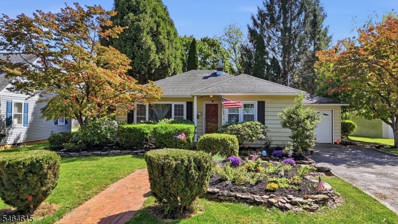 9 Miller Ave Property Photo 1