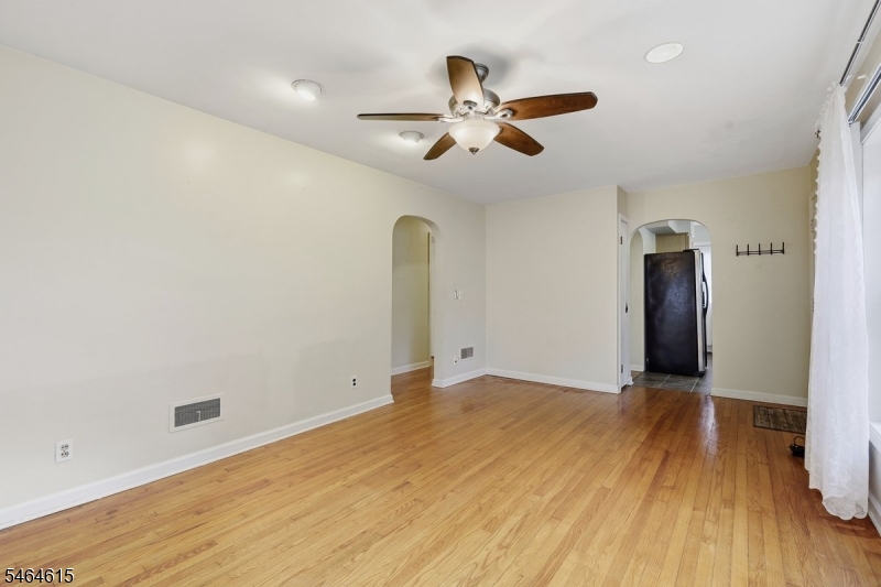 9 Miller Ave Property Photo 10