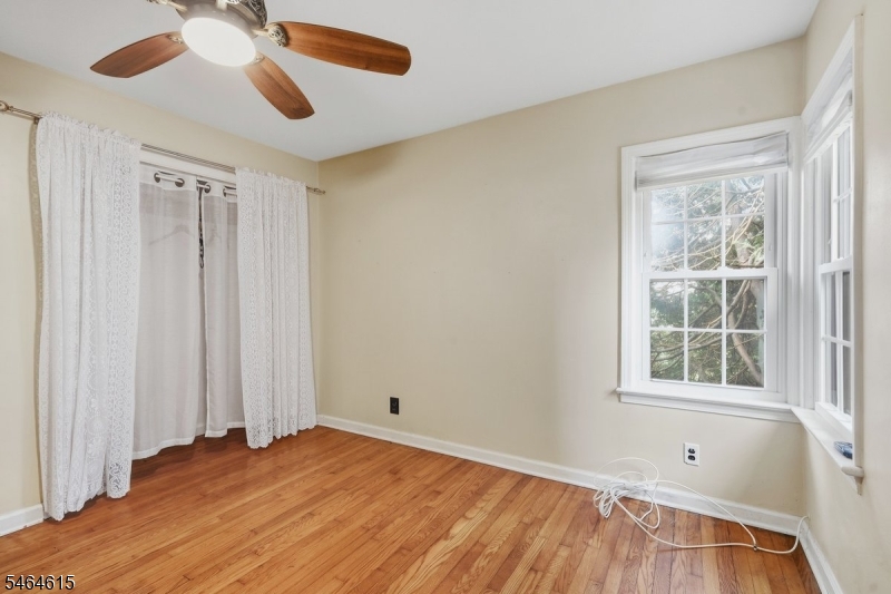 9 Miller Ave Property Photo 18