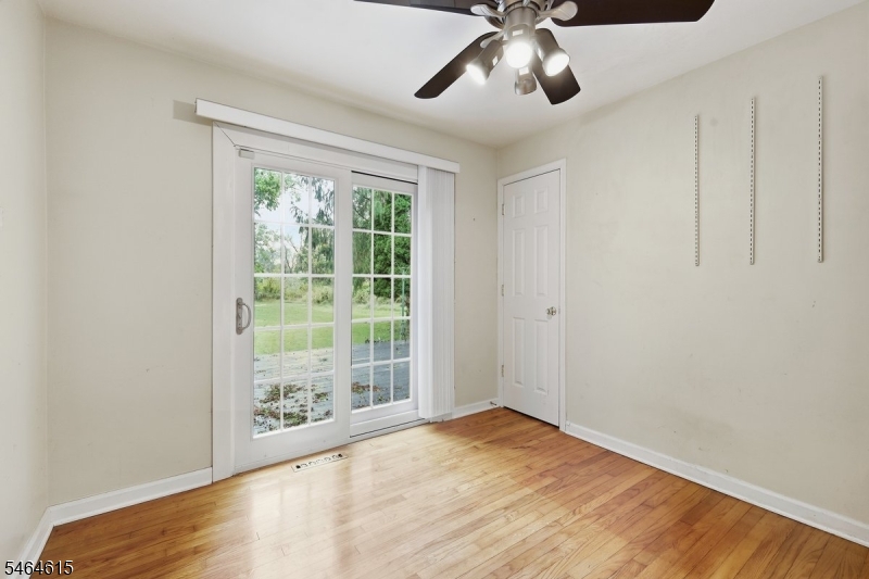 9 Miller Ave Property Photo 23