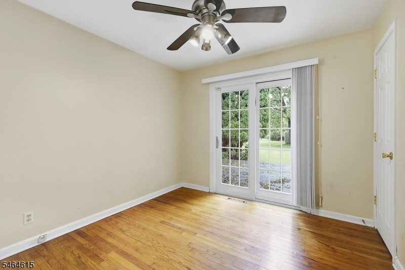 9 Miller Ave Property Photo 24
