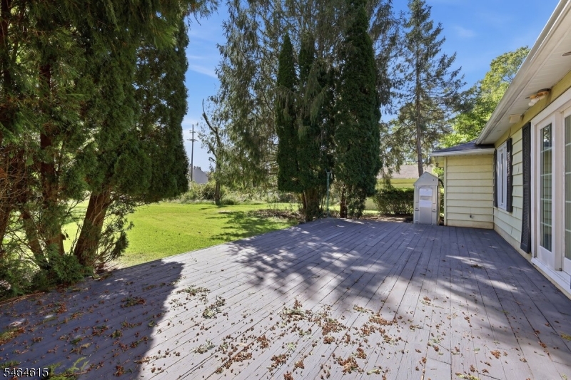 9 Miller Ave Property Photo 26