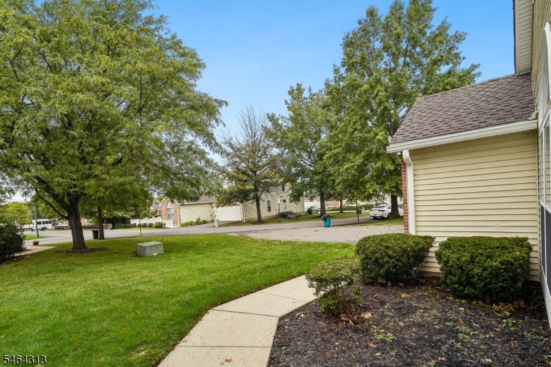 153 Merry Ln. Property Photo 29