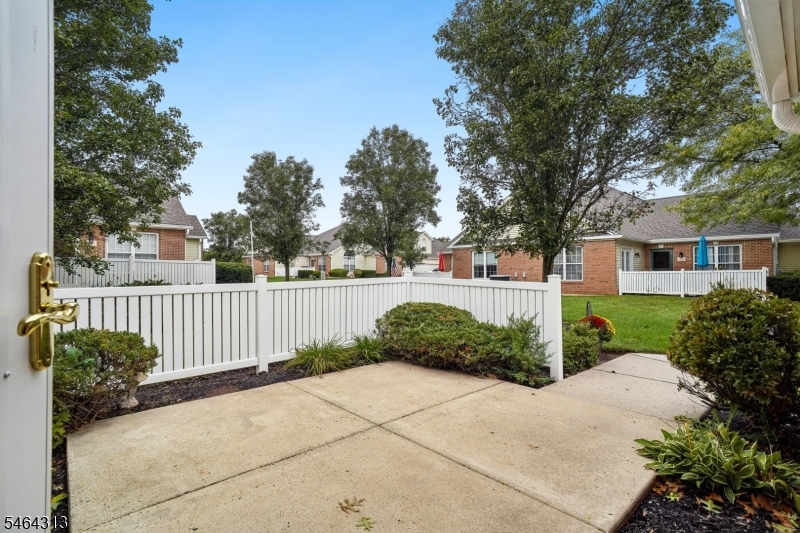 153 Merry Ln. Property Photo 30