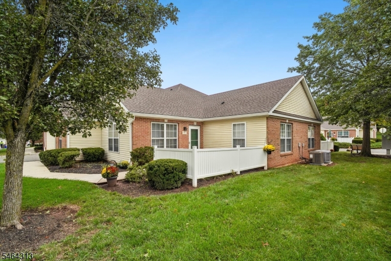 153 Merry Ln. Property Photo 32