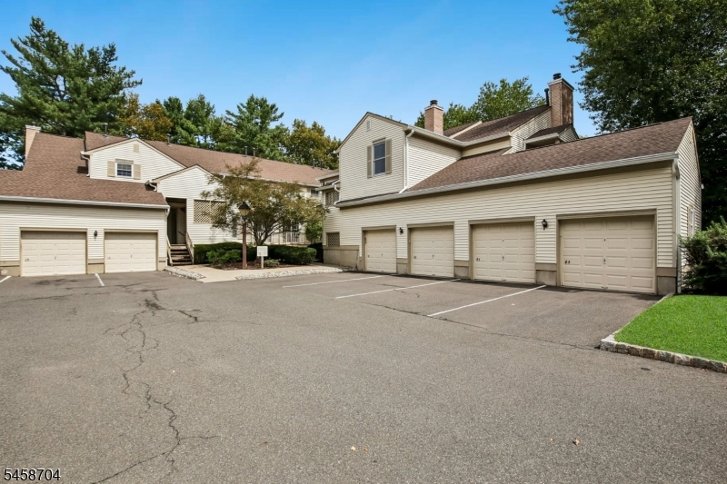 44 Jamestown Rd Property Photo 1
