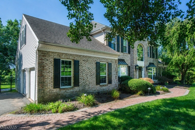 9 Tracey Ln Property Photo 21