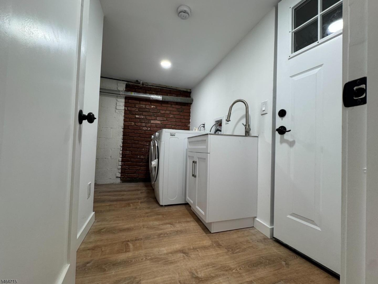 235 Windsor Ave Property Photo 18