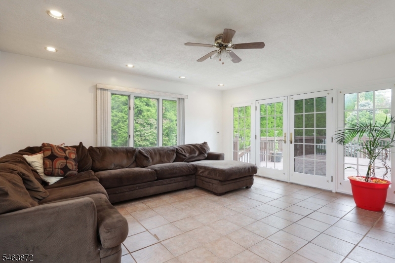 77 Schwin Drive Property Photo 16