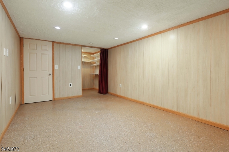 77 Schwin Drive Property Photo 31