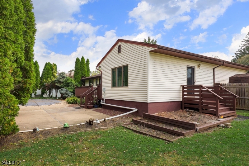 77 Schwin Drive Property Photo 34