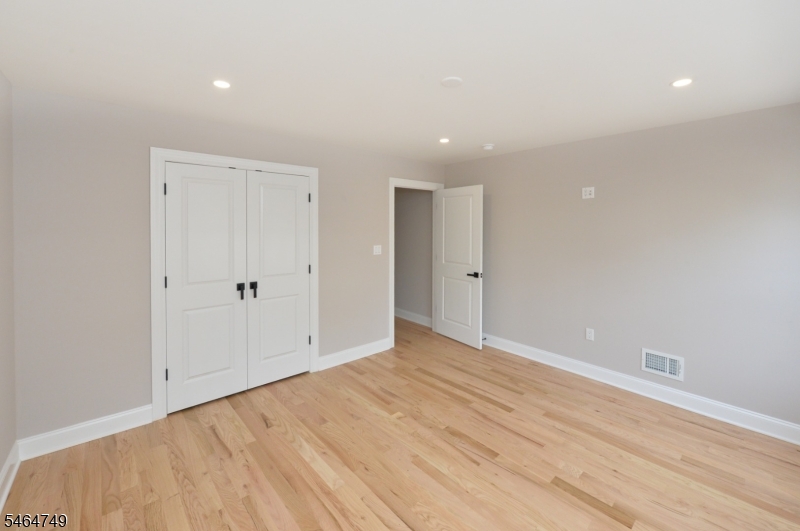 49 Center St Property Photo 11