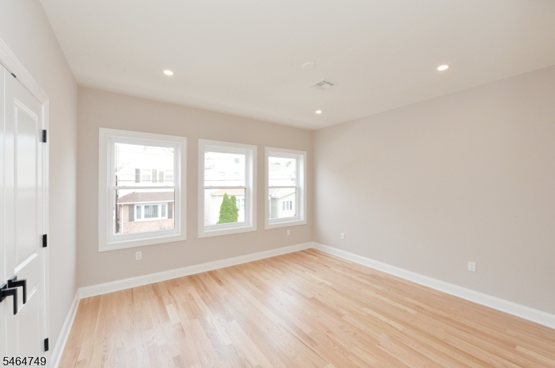 49 Center St Property Photo 21