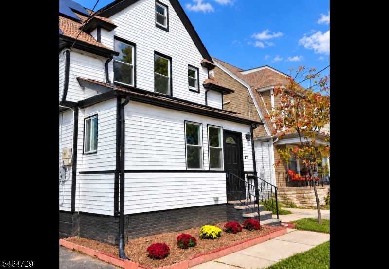 17 Whittlesey Ave Property Photo 1
