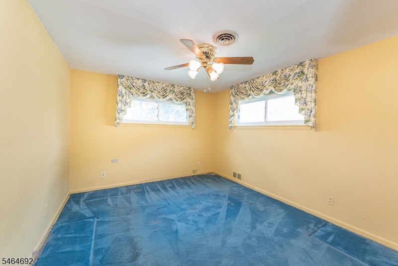 15 Jordan Rd Property Photo 3