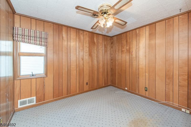 15 Jordan Rd Property Photo 5