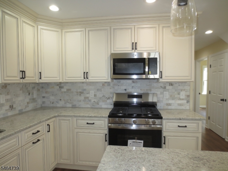 104 Andrew St Property Photo 14