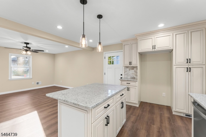 104 Andrew St Property Photo 15