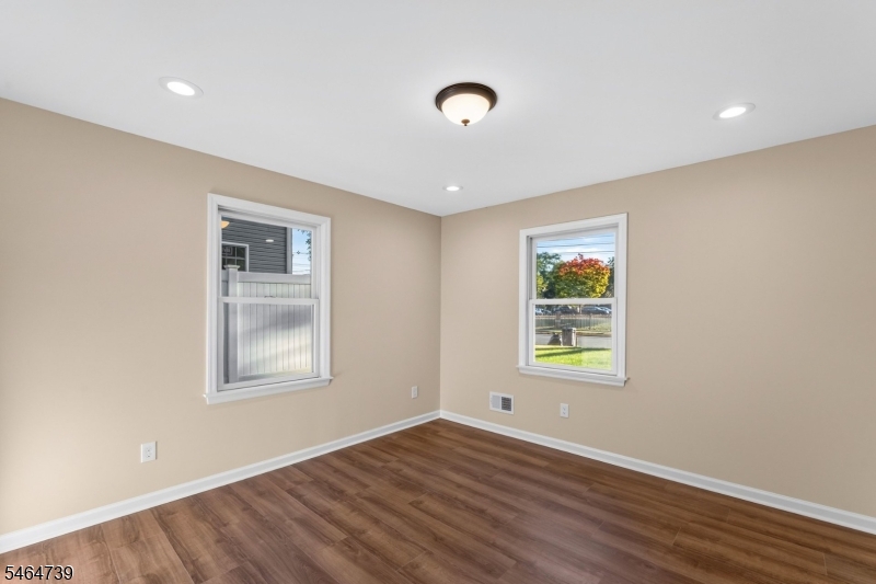 104 Andrew St Property Photo 25