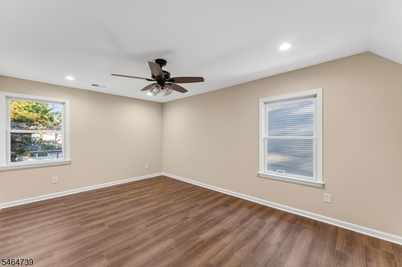 104 Andrew St Property Photo 26