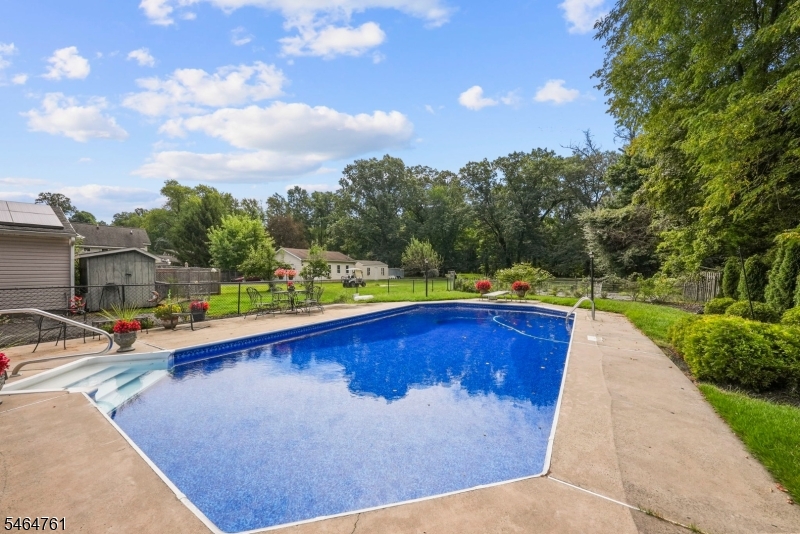 51 Diverty Rd Property Photo 2