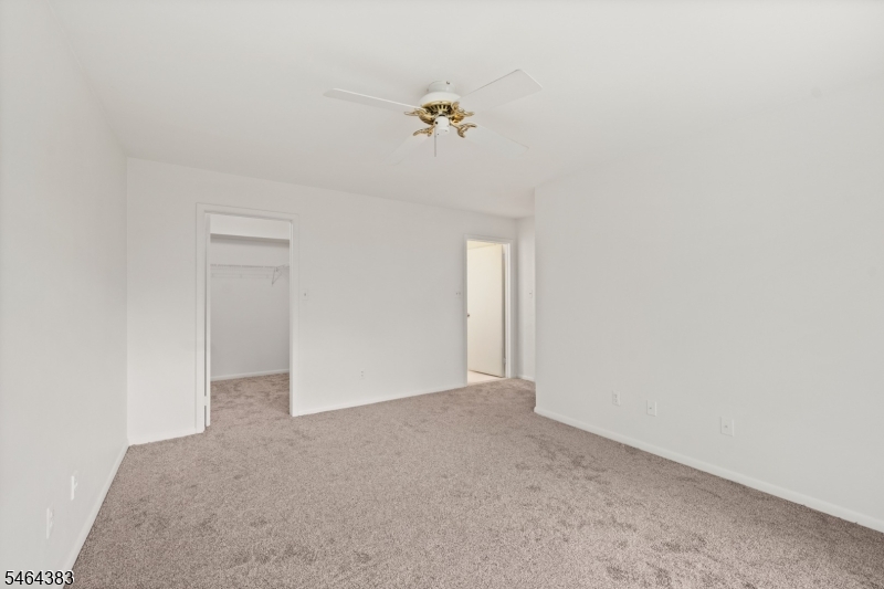 104 Heritage Blvd 9 Property Photo 14