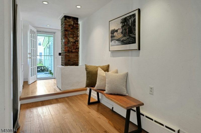 4 E Main St Property Photo 15