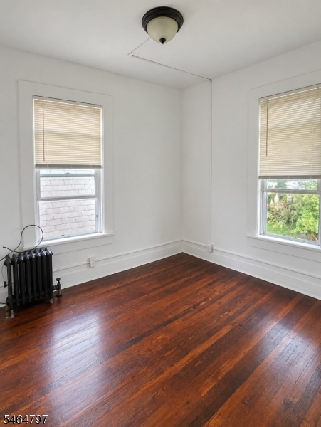 374 Myrtle Ave 1 Property Photo 5
