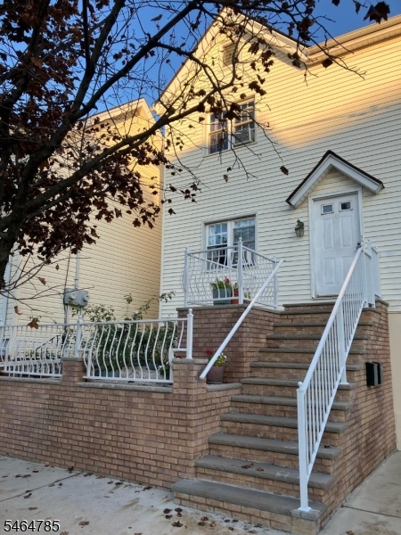 124 Chestnut St 1 Property Photo 1