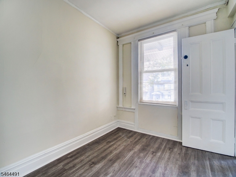 324 Clifton Ave Property Photo 12