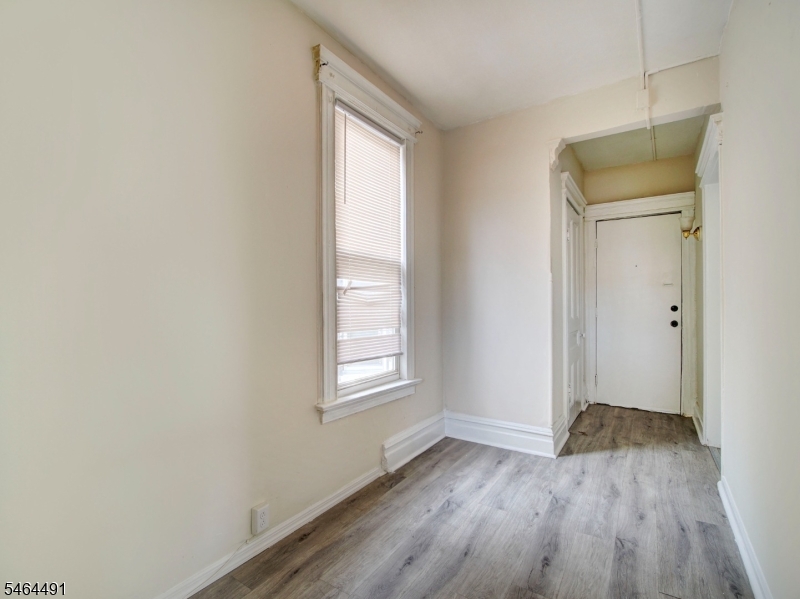 324 Clifton Ave Property Photo 13