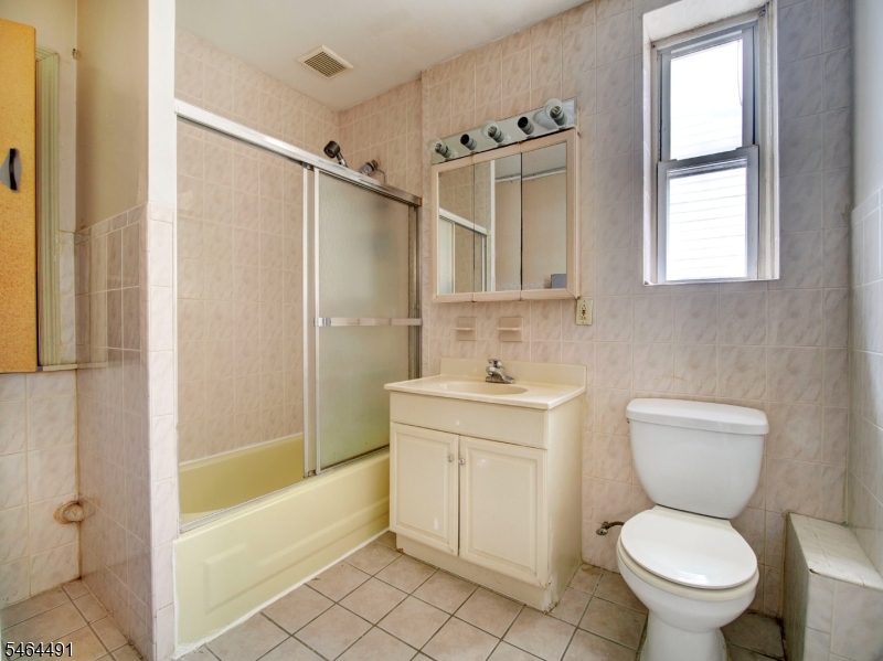 324 Clifton Ave Property Photo 15