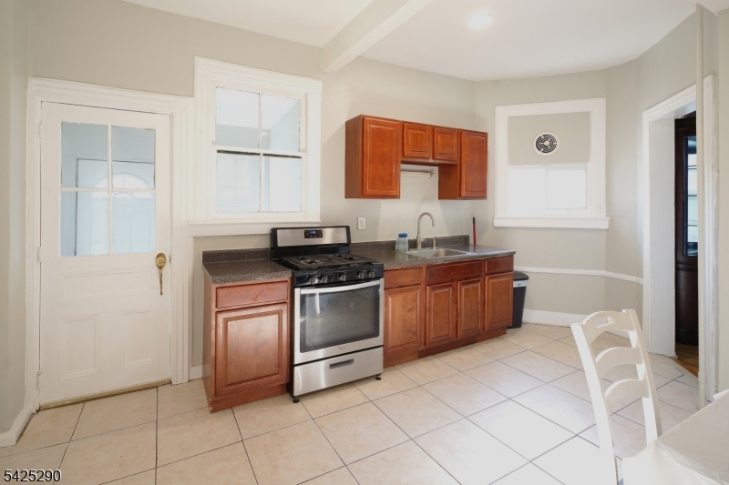 433 New England Ter Property Photo 20