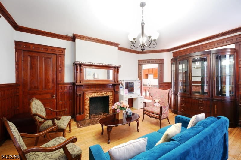 433 New England Ter Property Photo 21