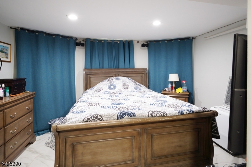 433 New England Ter Property Photo 24