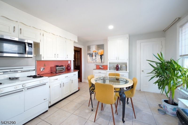 433 New England Ter Property Photo 25