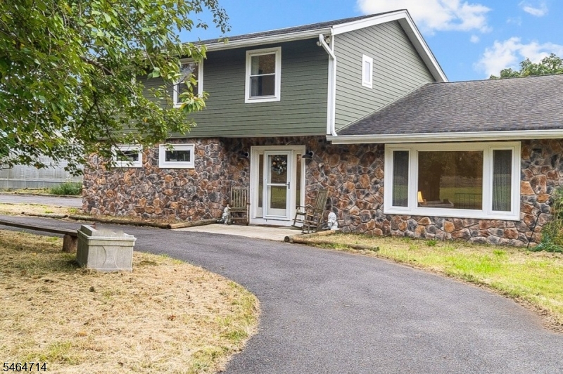 70 Mackenzie Rd Property Photo 4