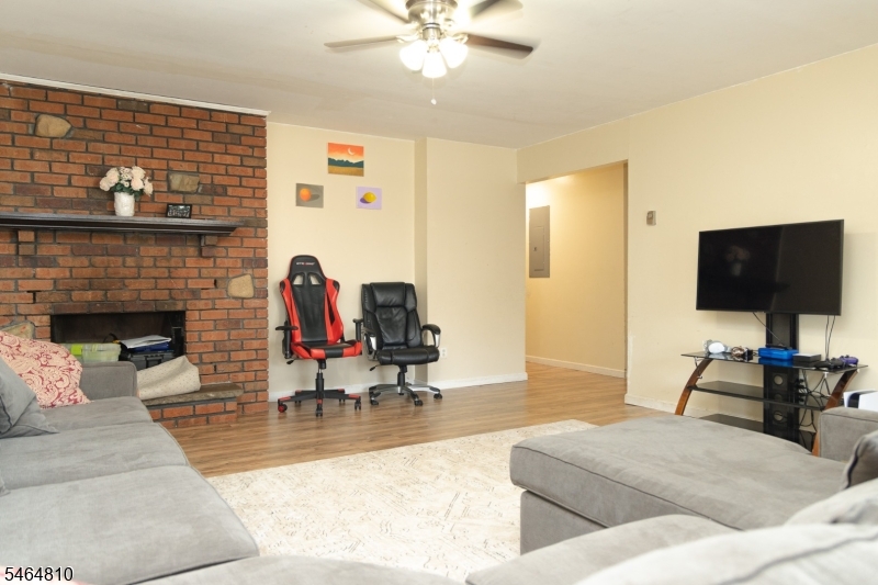 359 D Lake Shore South Property Photo 4