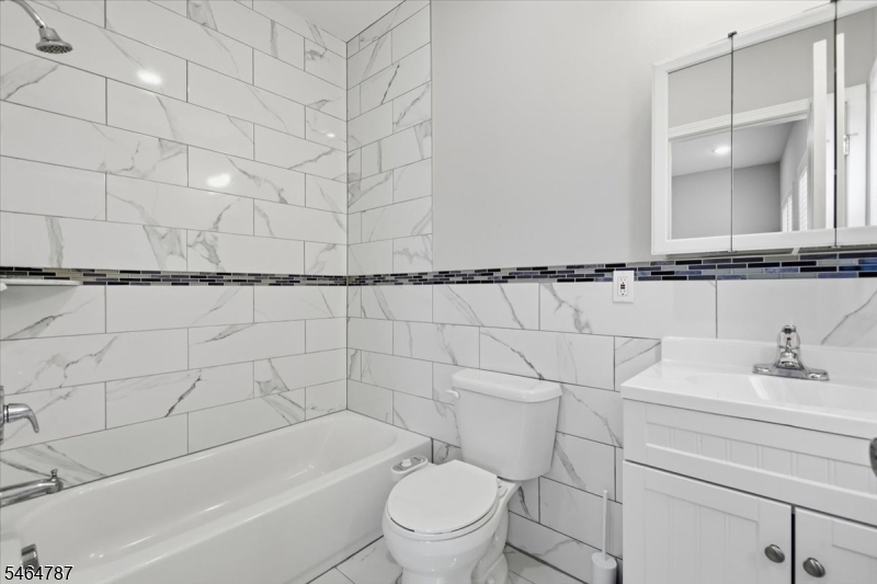 117 Cross St Property Photo 14