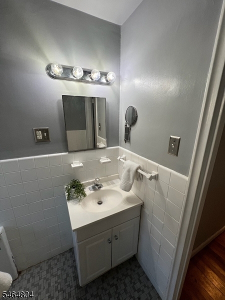 24 Hutton Ave 80 Property Photo 8