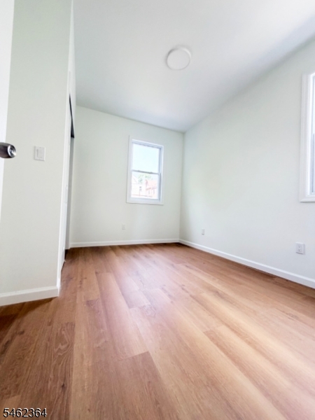 346 Woodside Ave Property Photo 6