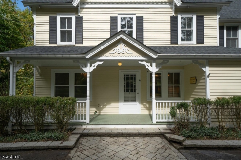 42 Academy St Property Photo 9