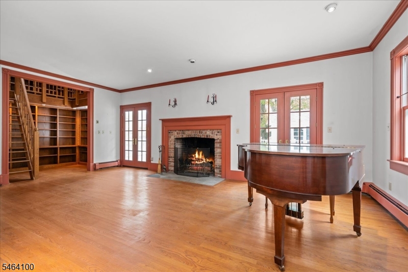 42 Academy St Property Photo 20
