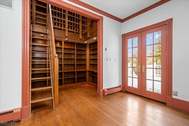 42 Academy St Property Photo 21